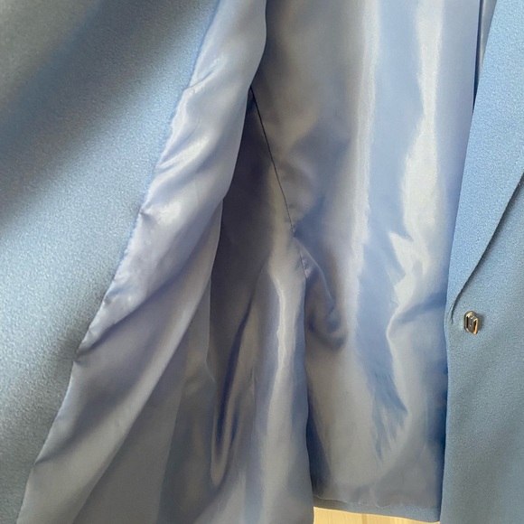 Kasper Women's Classic Light  Cornflower Blue Suit Jacket - Picture 4 of 7